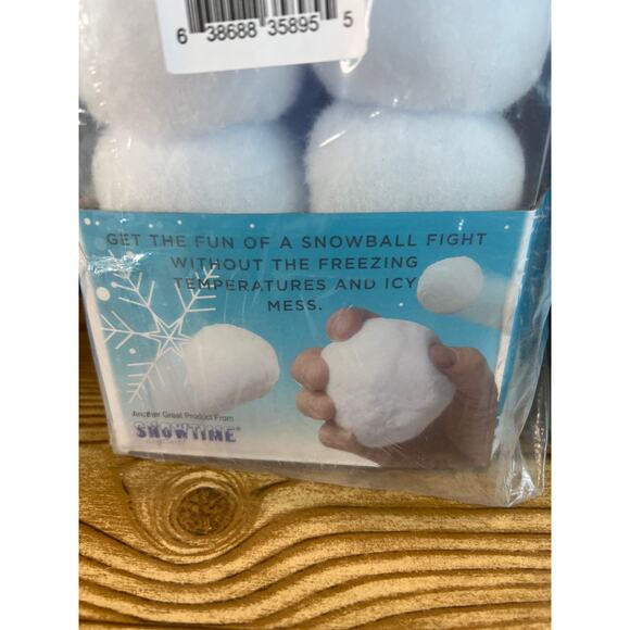 New Bundle Of Snowtime Anytime! Indoor Snowball Fight 40 Snowballs and Launcher - Picture 5 of 5